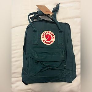 NWT Fjallraven Kanken Mini Backpack 7L, Arctic Green